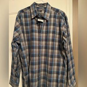 NWT mens eddie Bauer button down tee